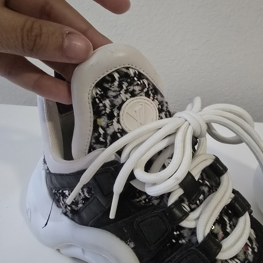 Louis Vuitton Monogram Black and White Sneakers - Picture 4 of 7